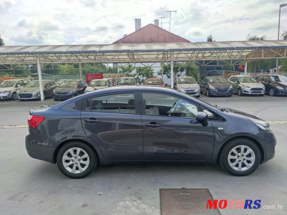 2012' Kia Rio photo #4