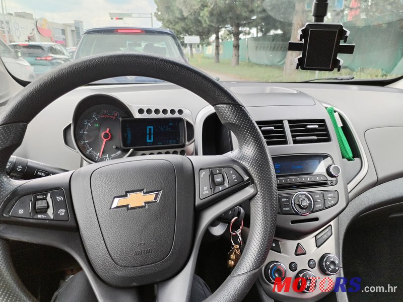 2013' Chevrolet Aveo photo #4