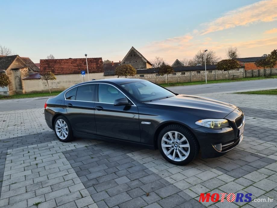 2011' BMW Serija 5 520D photo #1