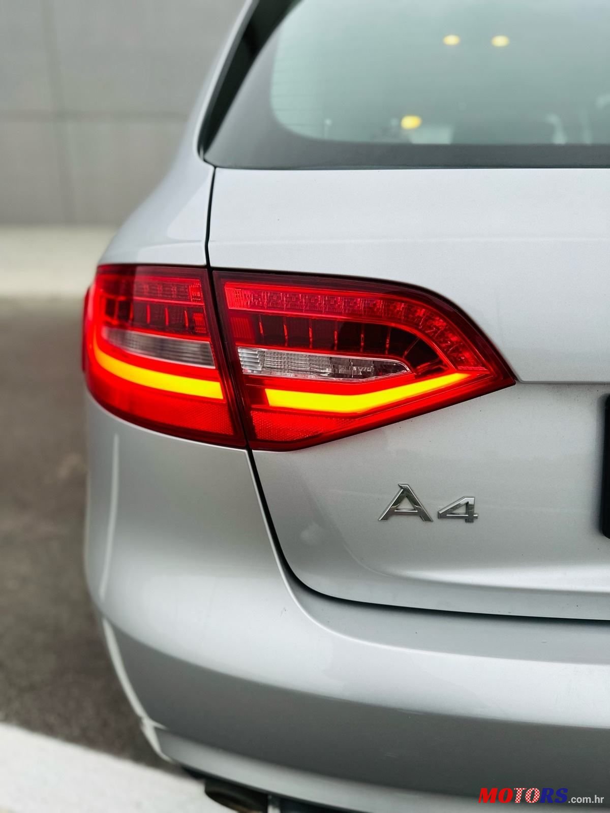 2014' Audi A4 Avant photo #6