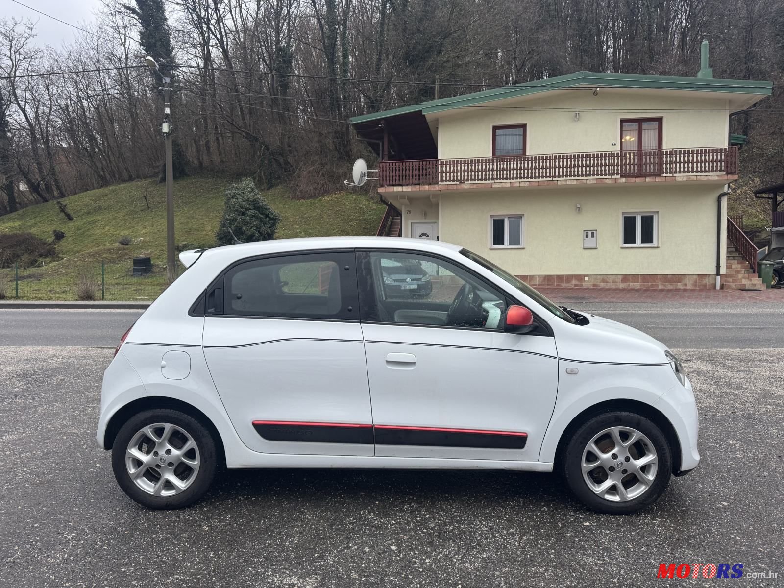2015' Renault Twingo Sce photo #5