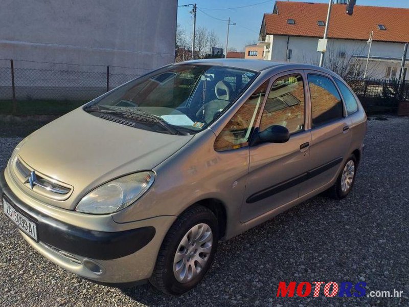 2003' Citroen Xsara Picasso 1,6 I photo #1