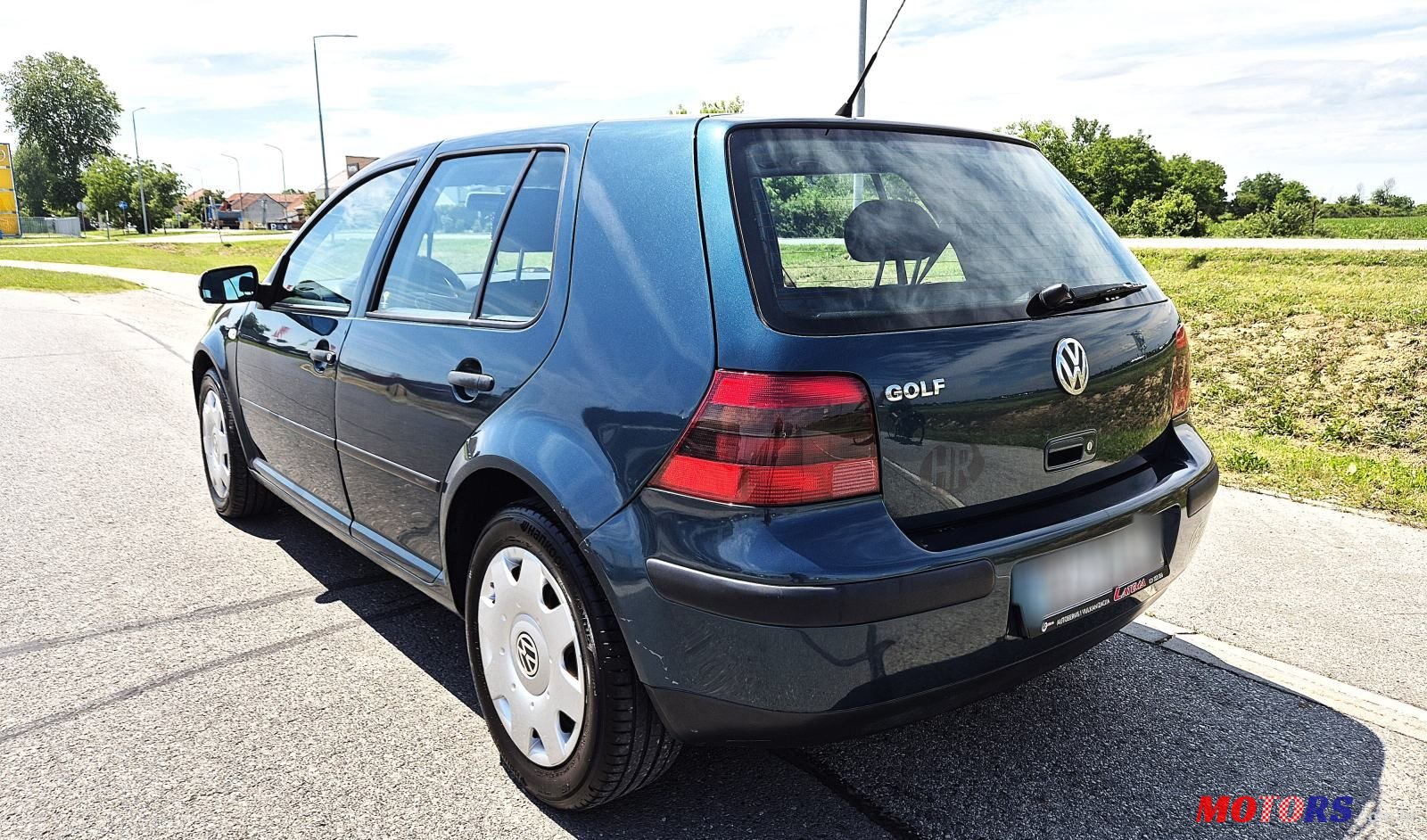 2001' Volkswagen Golf IV 1,4 photo #3