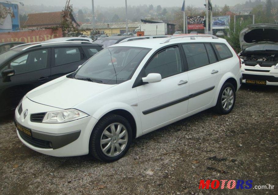 2008' Renault Megane Break photo #1
