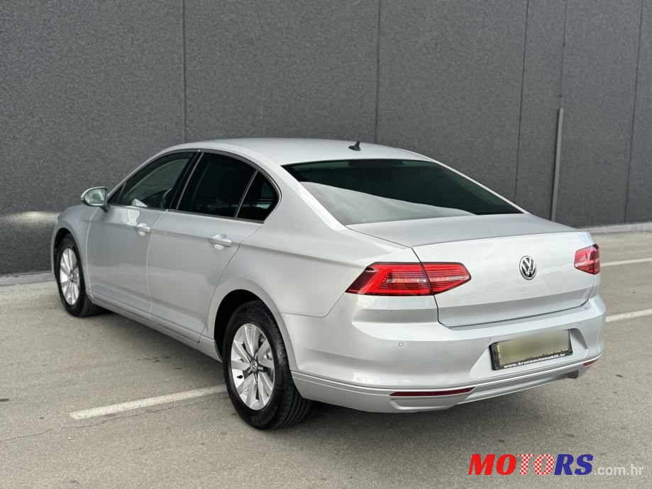 2016' Volkswagen Passat 2,0 Tdi Bmt photo #4