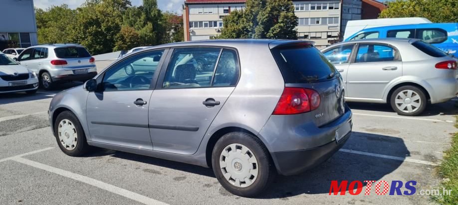 2004' Volkswagen Golf V 1,9 Tdi photo #3