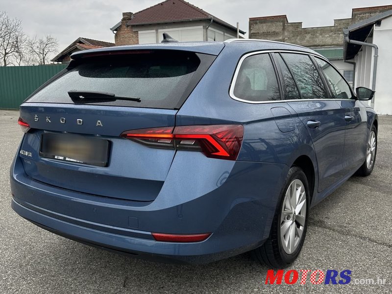 2020' Skoda Octavia Combi photo #6