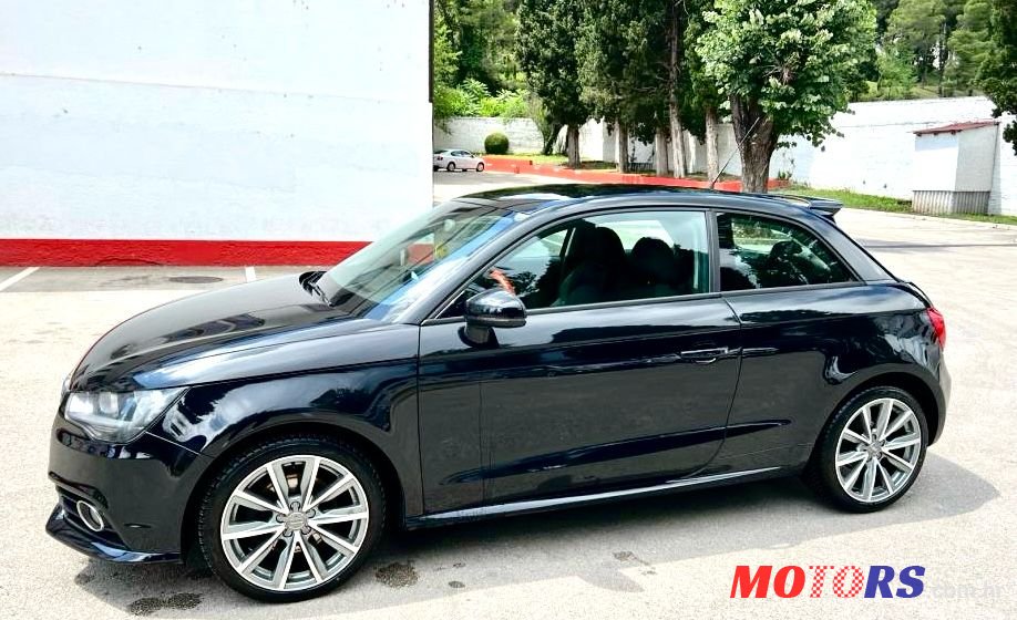 2010' Audi A1 photo #2