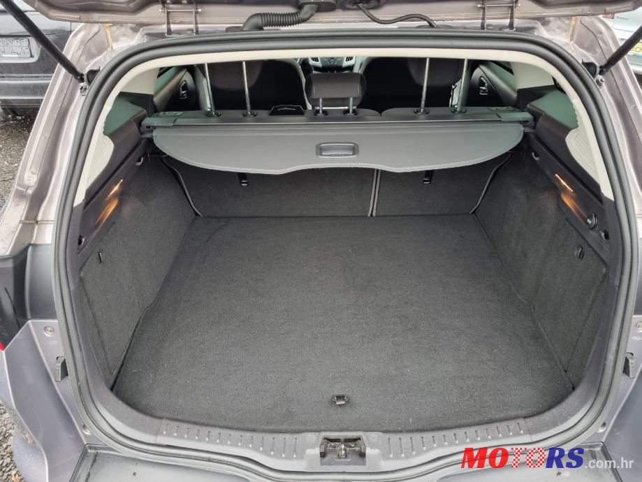 2012' Ford Focus Karavan photo #5