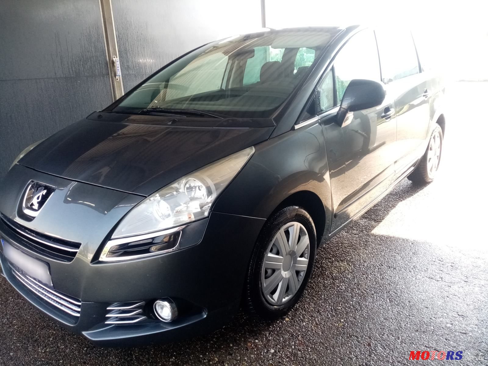 2012' Peugeot 5008 1,6 Hdi photo #2