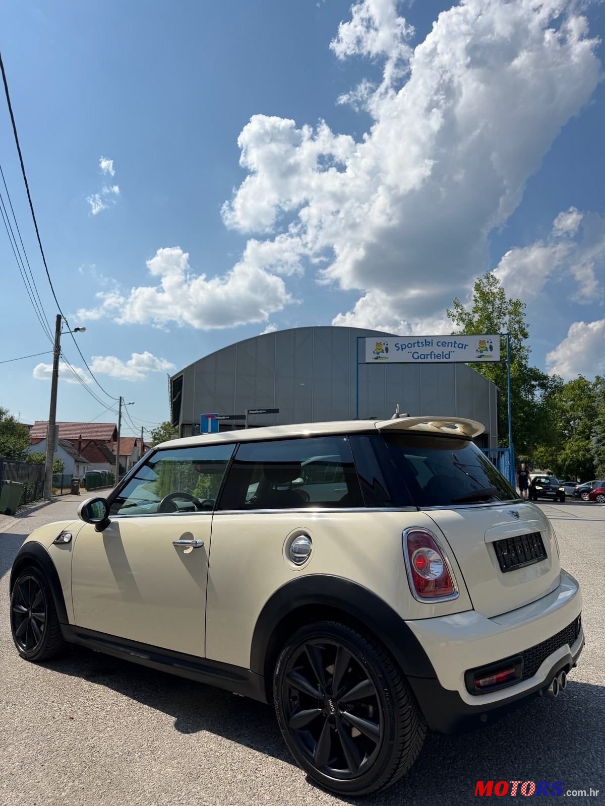 2011' MINI Cooper Cooper Sd photo #4