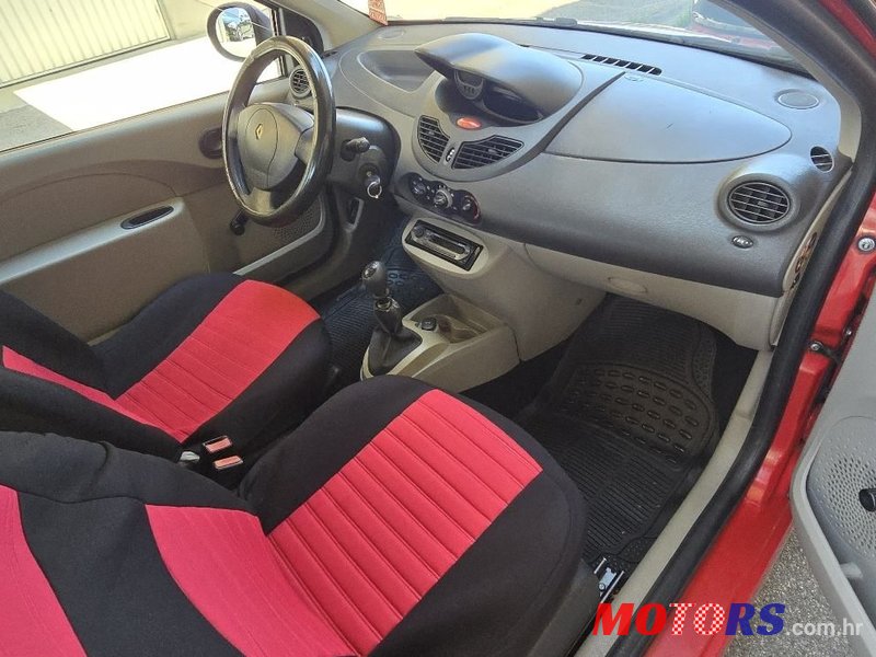 2008' Renault Twingo 1,2 photo #5