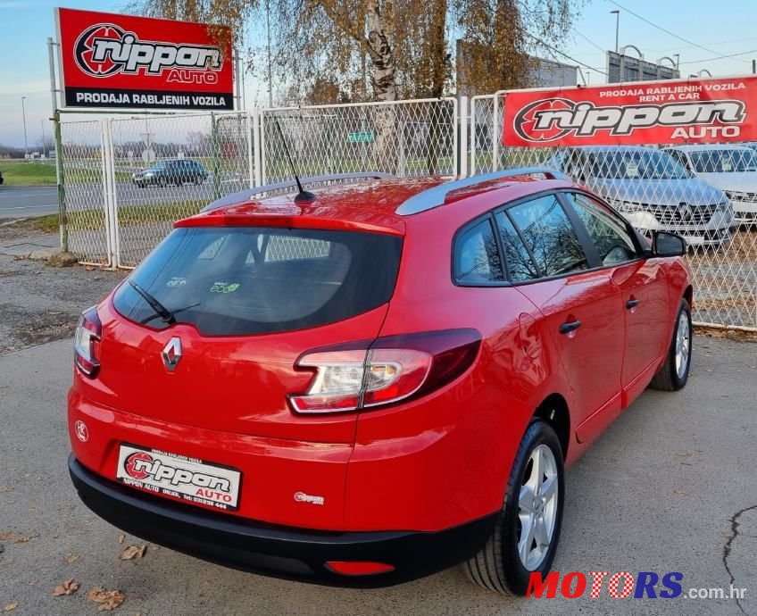 2014' Renault Megane Grandtour photo #6