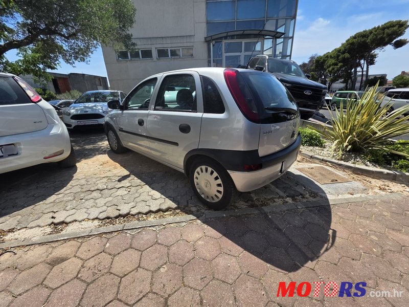 2002' Opel Corsa 1,2 16V photo #4