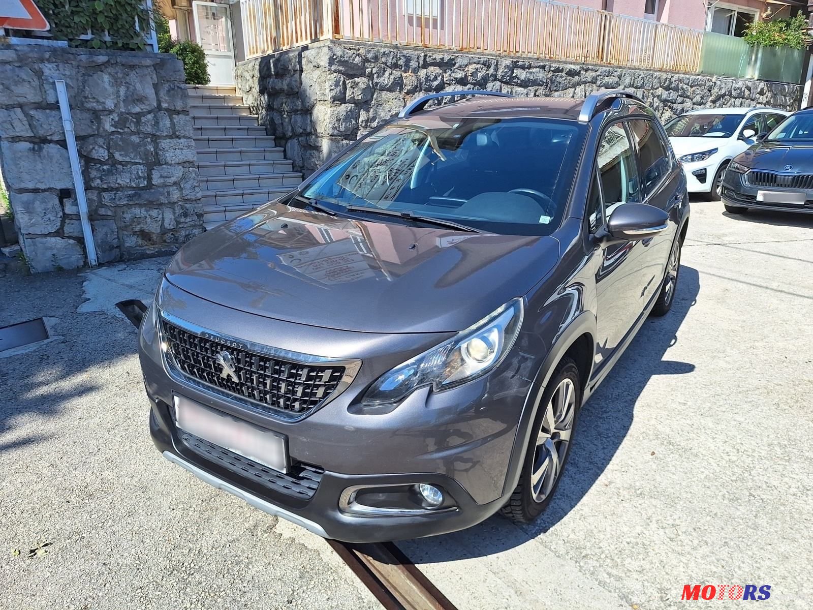 2017' Peugeot 2008 1,6 Bluehdi photo #1