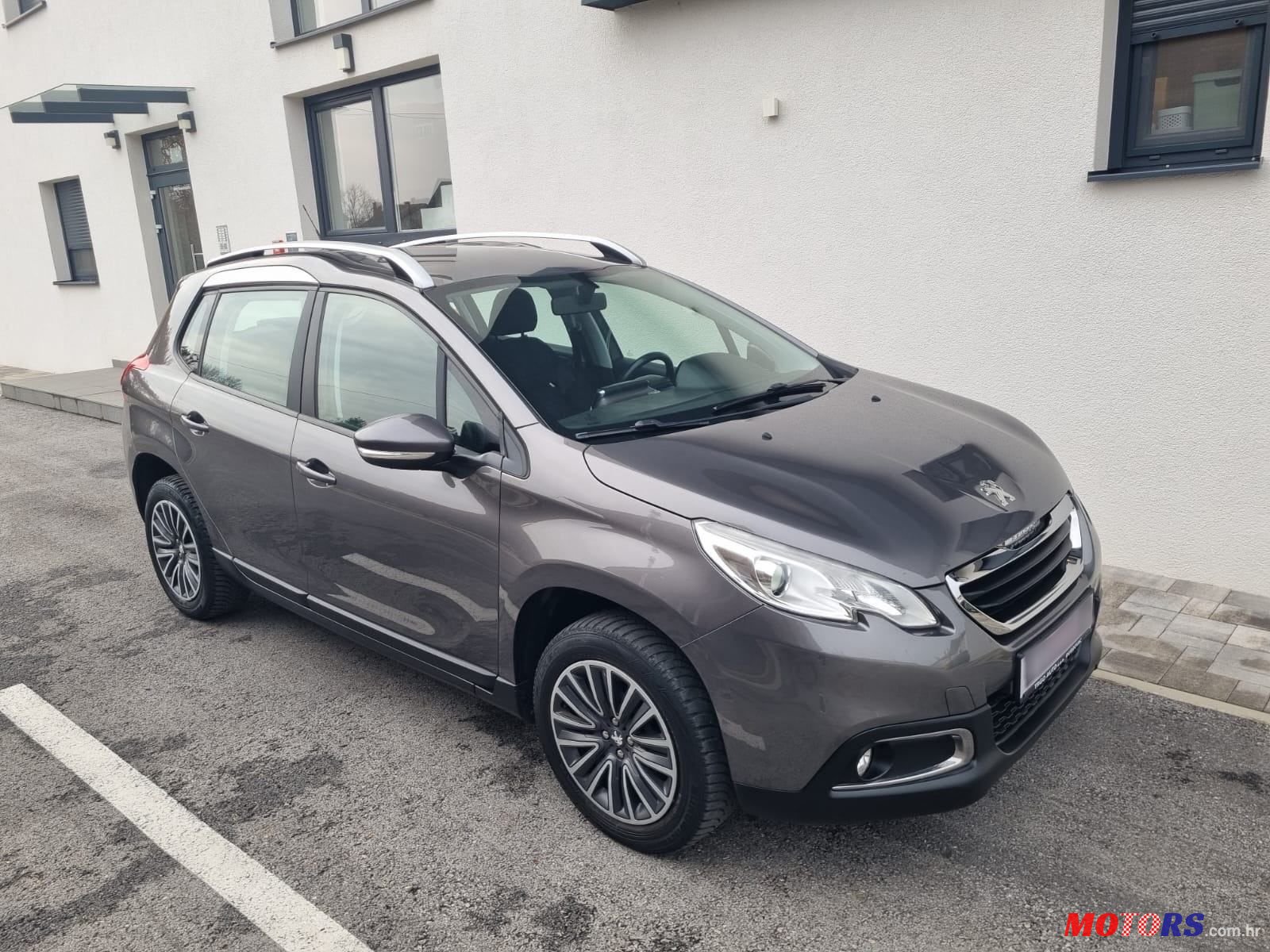 2014' Peugeot 2008 1,2 Vti photo #3