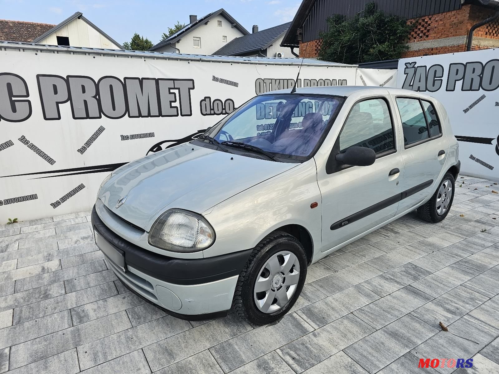 2001' Renault Clio 1,4 photo #2
