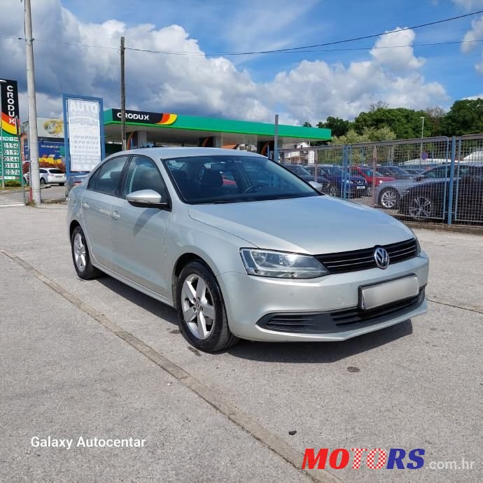 2012' Volkswagen Jetta 1,6 Tdi photo #1