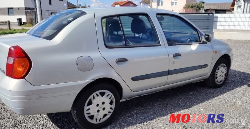 2002' Renault Thalia 1,4 16V photo #5