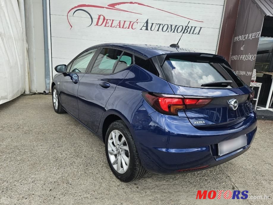 2020' Opel Astra 1,5 D photo #4