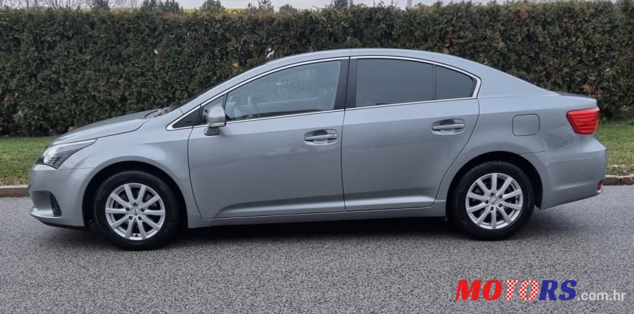 2013' Toyota Avensis 2,0 D-4D photo #3