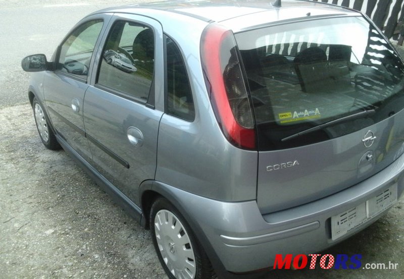 2004' Opel Corsa photo #2