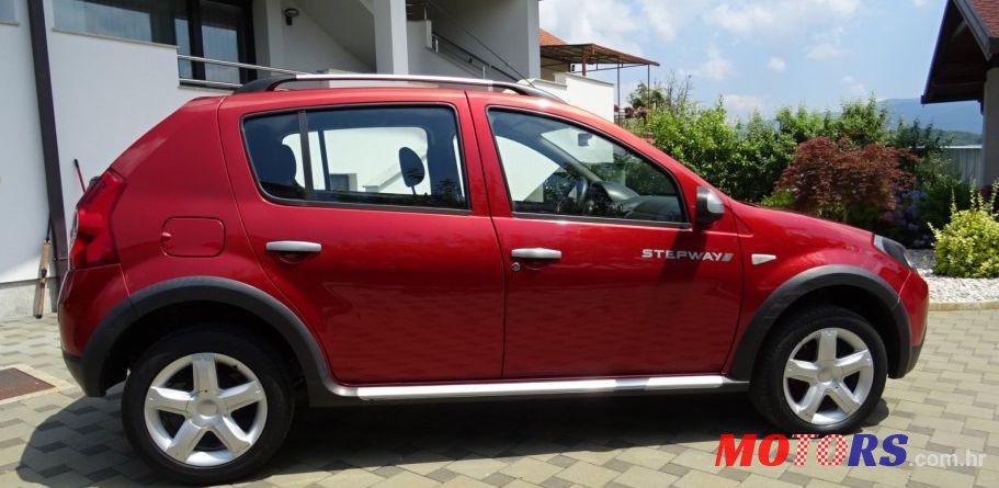 2010' Dacia Sandero 1,5 Dci photo #1