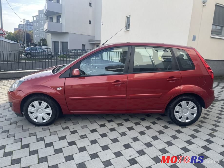 2010' Ford Fiesta 1,4 photo #3