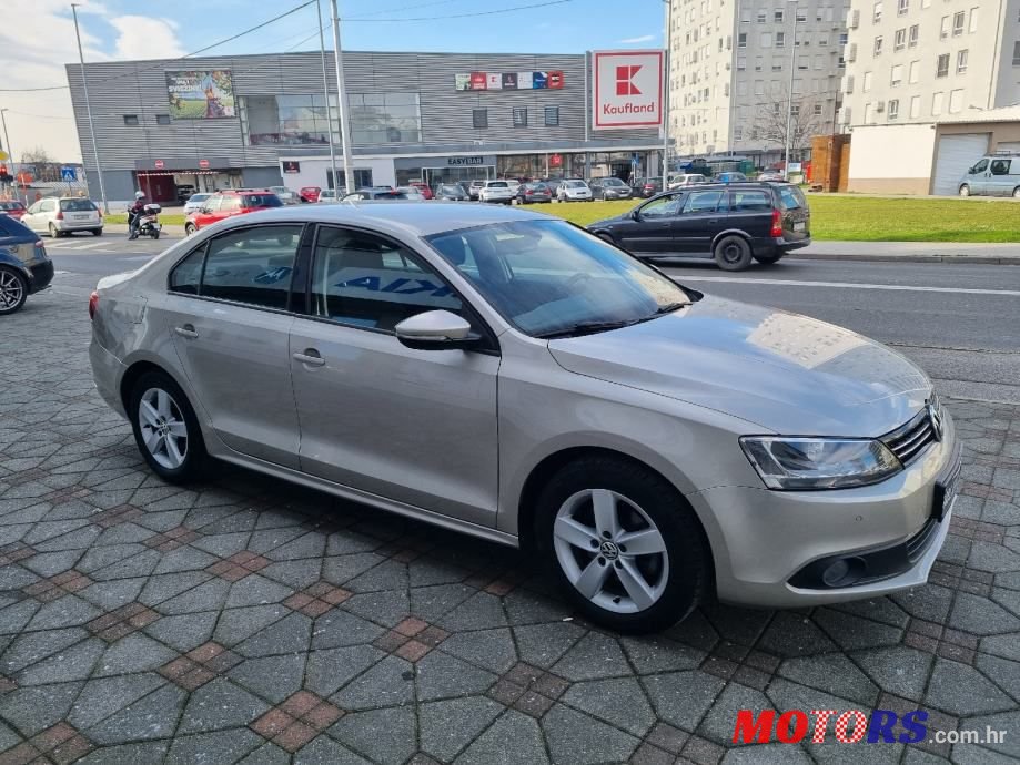 2013' Volkswagen Jetta 1,6 Tdi photo #3