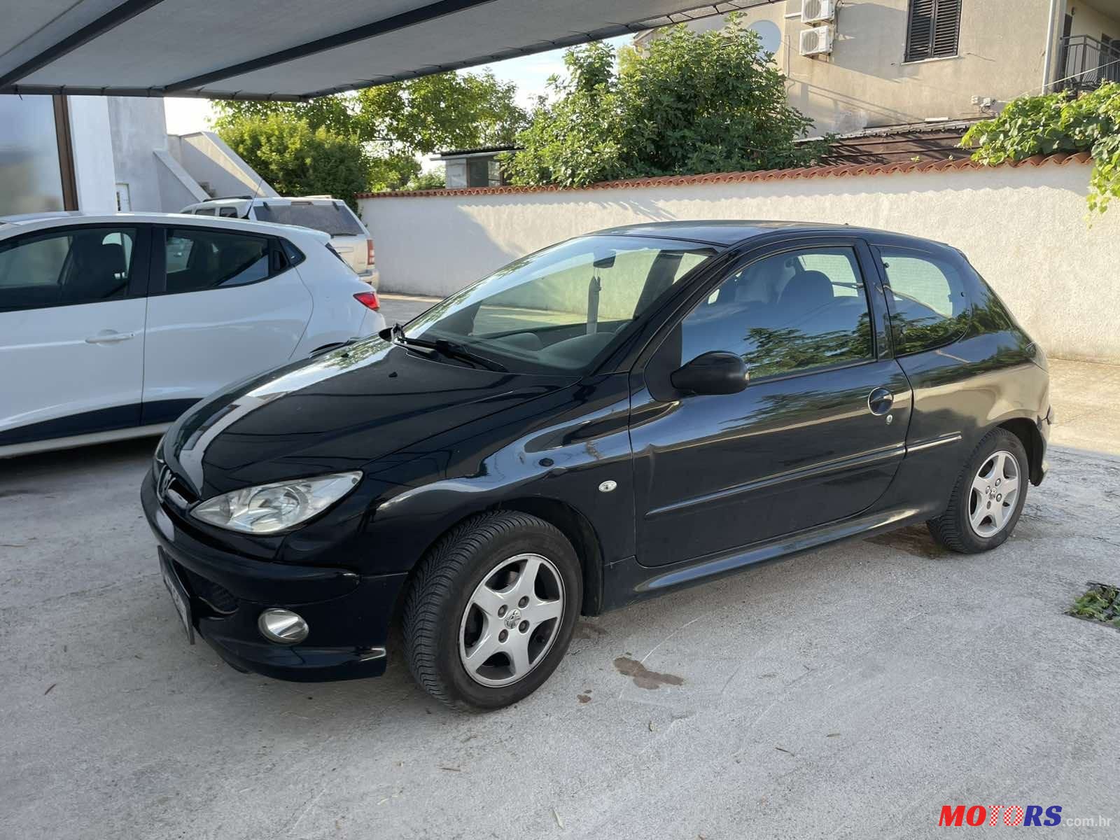 2008' Peugeot 206 206 1,4 photo #3