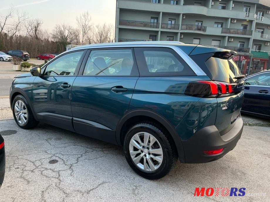 2018' Peugeot 5008 1,5 Bluehdi photo #4