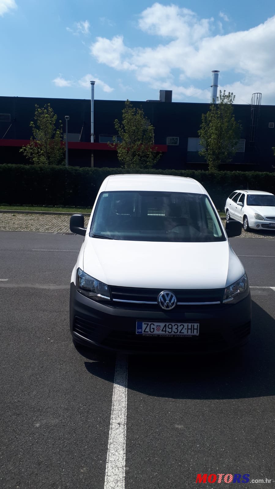 2019' Volkswagen Caddy cargo photo #2