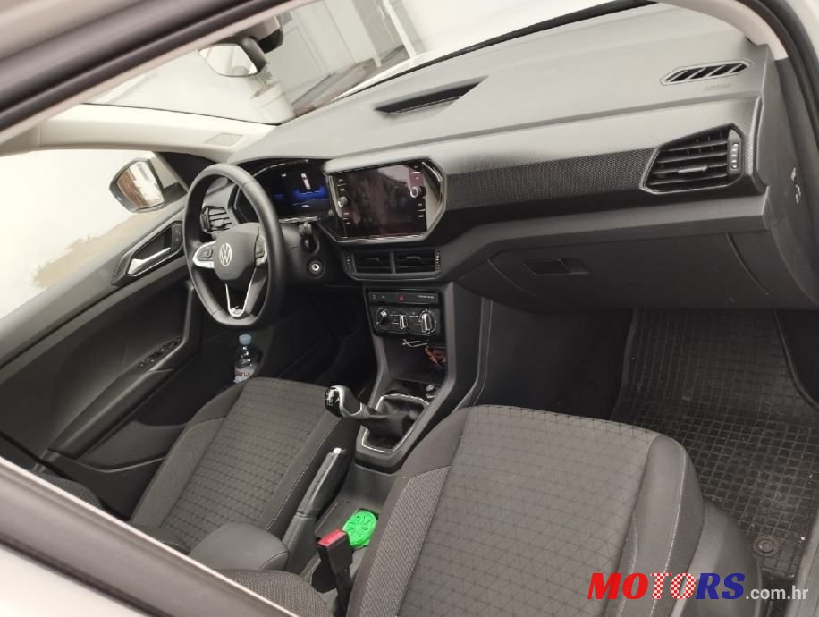 2022' Volkswagen T-Cross photo #5