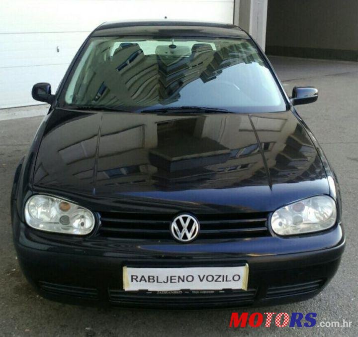 2002' Volkswagen Golf IV 2,0 photo #3