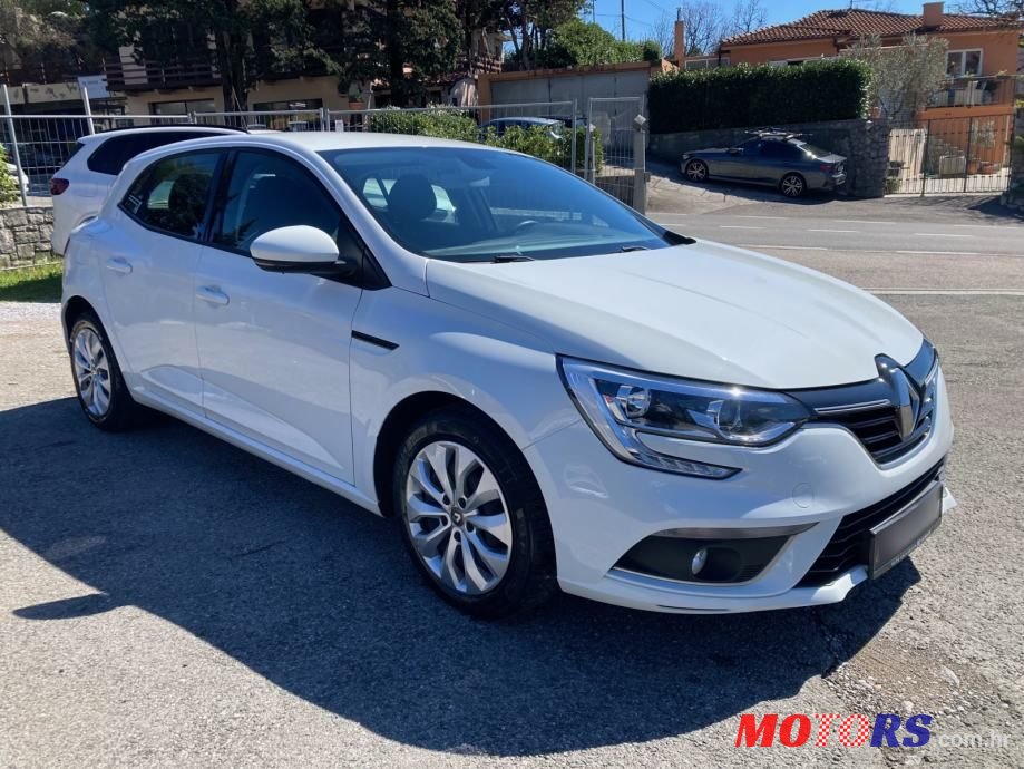 2019' Renault Megane Blue Dci 95 photo #2