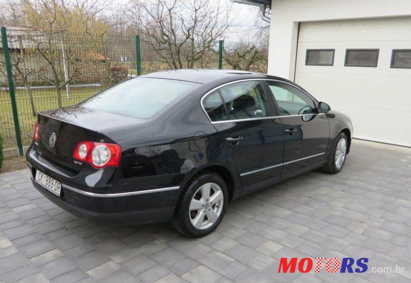 2006' Volkswagen Passat 2,0 Tdi photo #2