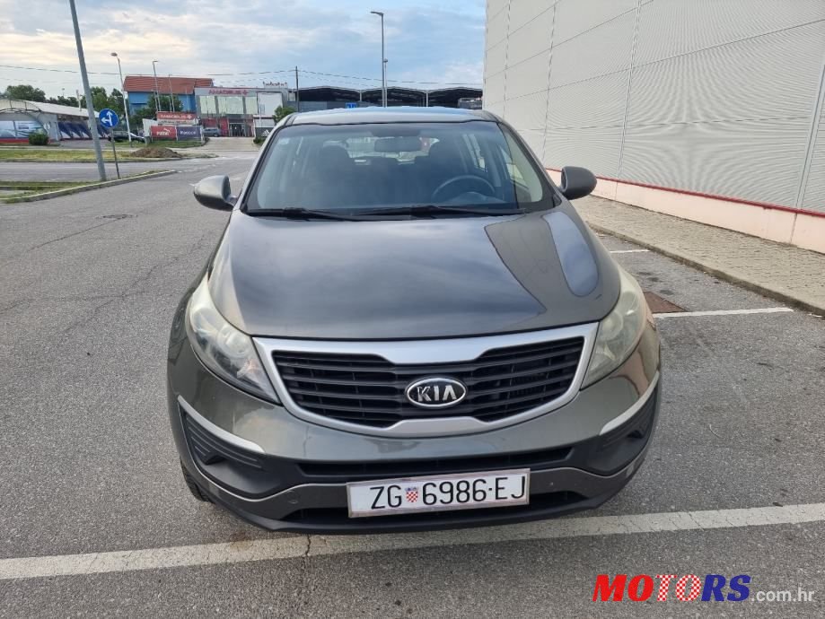 2011' Kia Sportage Sport photo #2