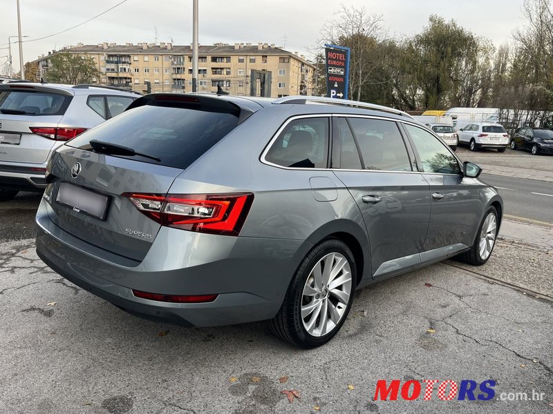 2019' Skoda Superb Combi photo #6