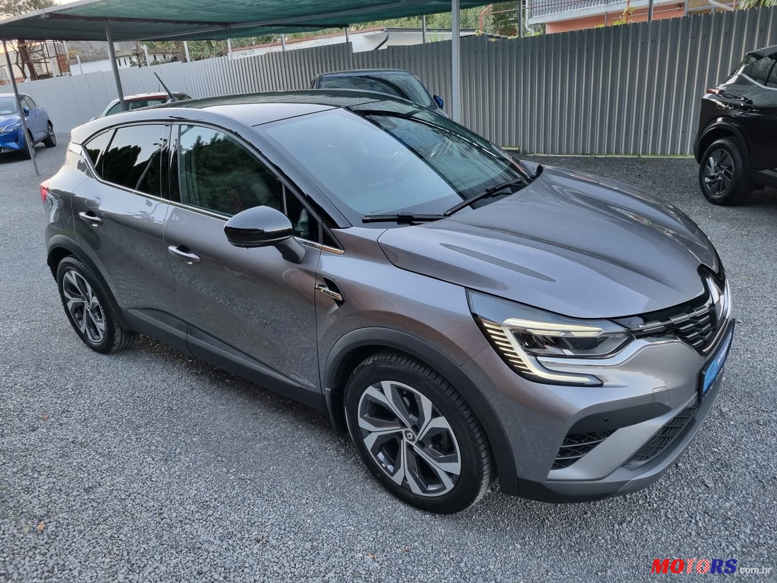 2021' Renault Captur Tce photo #5
