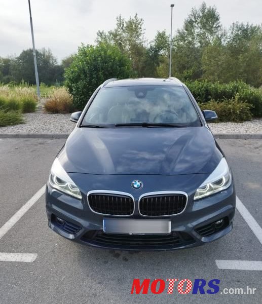 2016' BMW Serija 2 216D photo #2