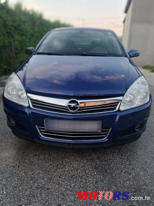2009' Opel Astra 1,4 photo #1
