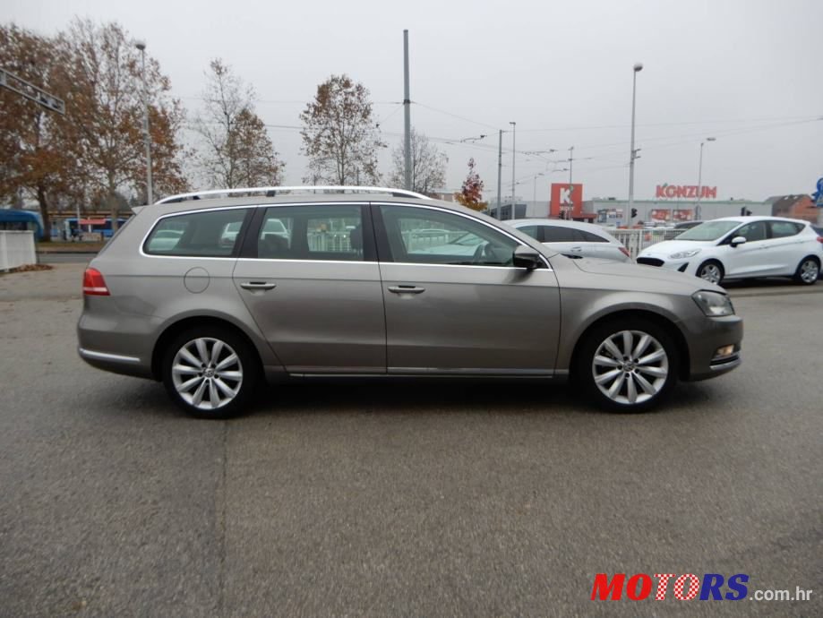 2012' Volkswagen Passat 1.6 Tdi photo #4