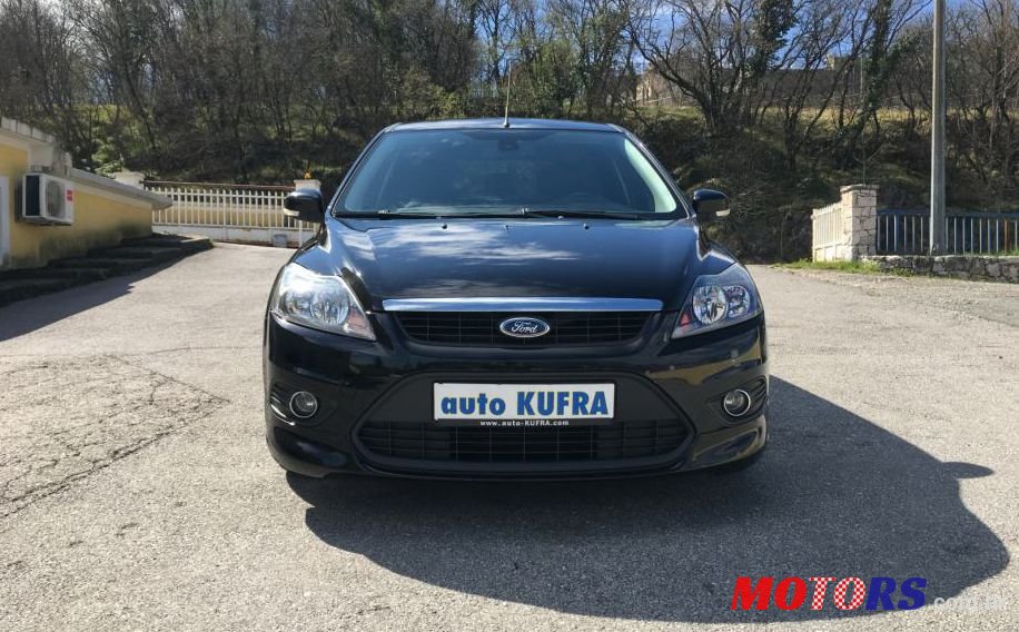 2010' Ford Focus Karavan photo #5