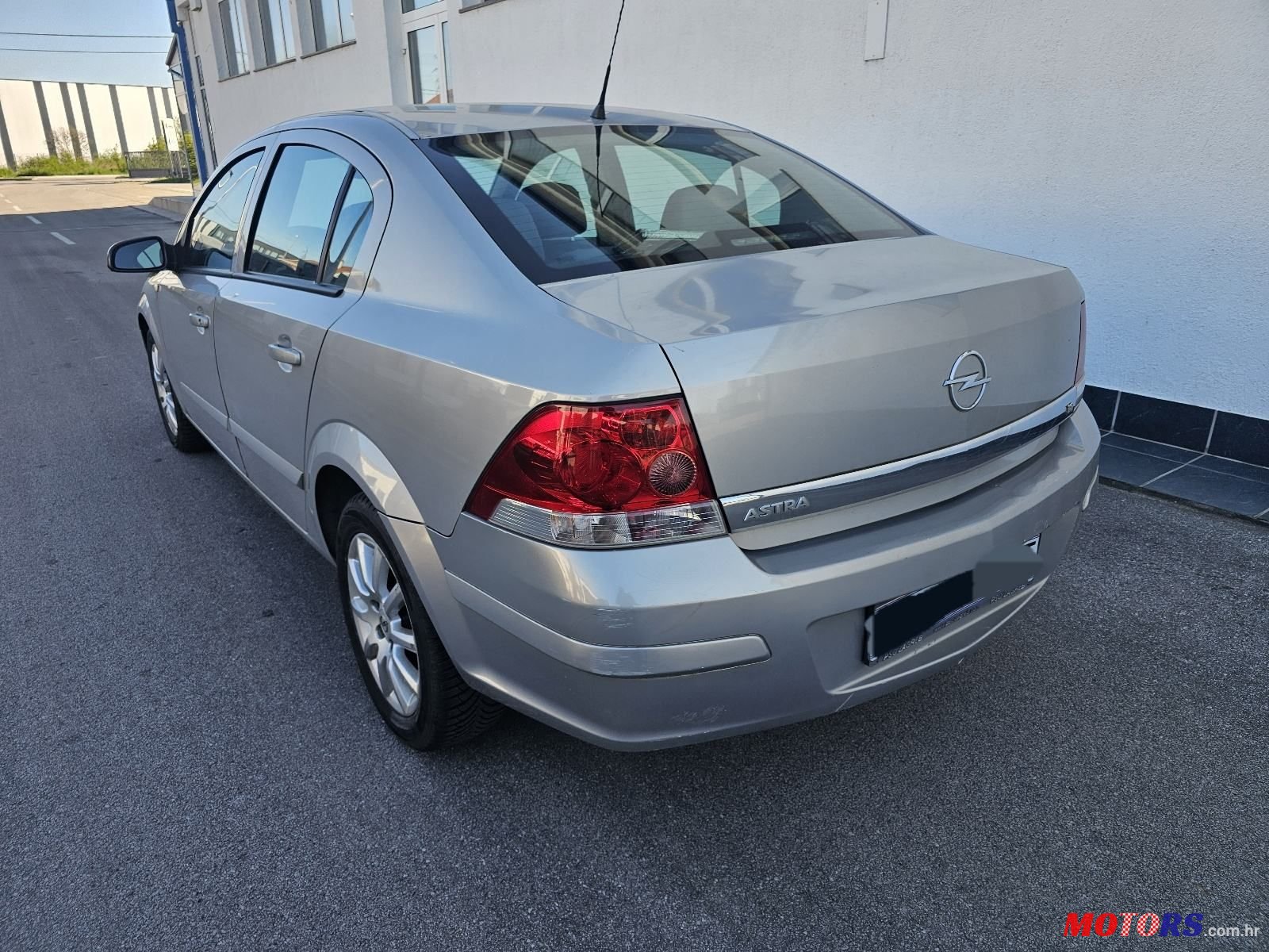 2008' Opel Astra 1,8 16V photo #6