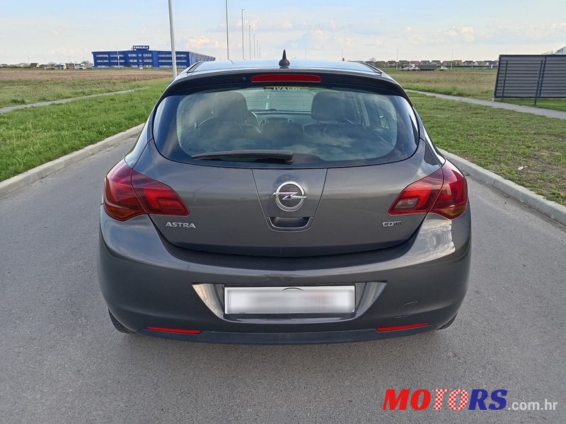 2012' Opel Astra 1,7 Cdti photo #5