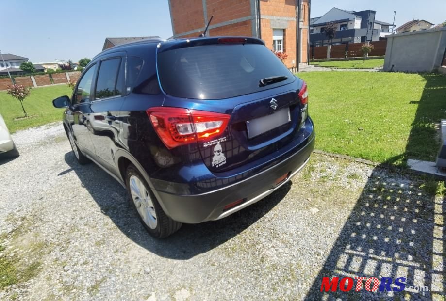 2017' Suzuki SX4 S-Cross 1.0 photo #3