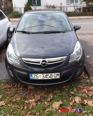 2012' Opel Corsa photo #2