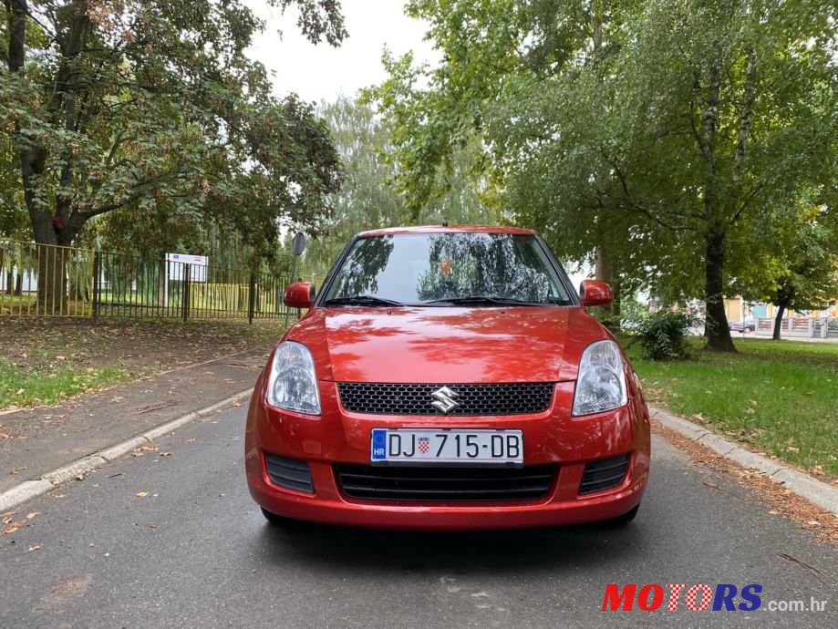 2010' Suzuki Swift 1,3 Glx photo #4