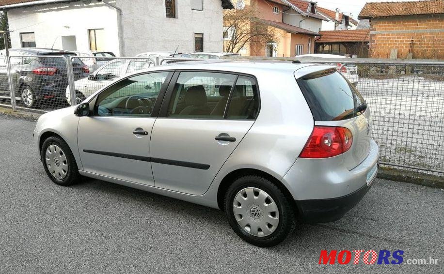 2006' Volkswagen Golf V photo #1