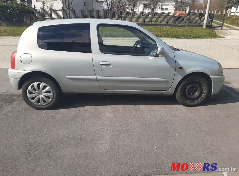 2000' Renault Clio 1,4 16V photo #1